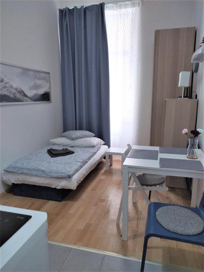 Side Street Apartments ปราก ภายนอก รูปภาพ