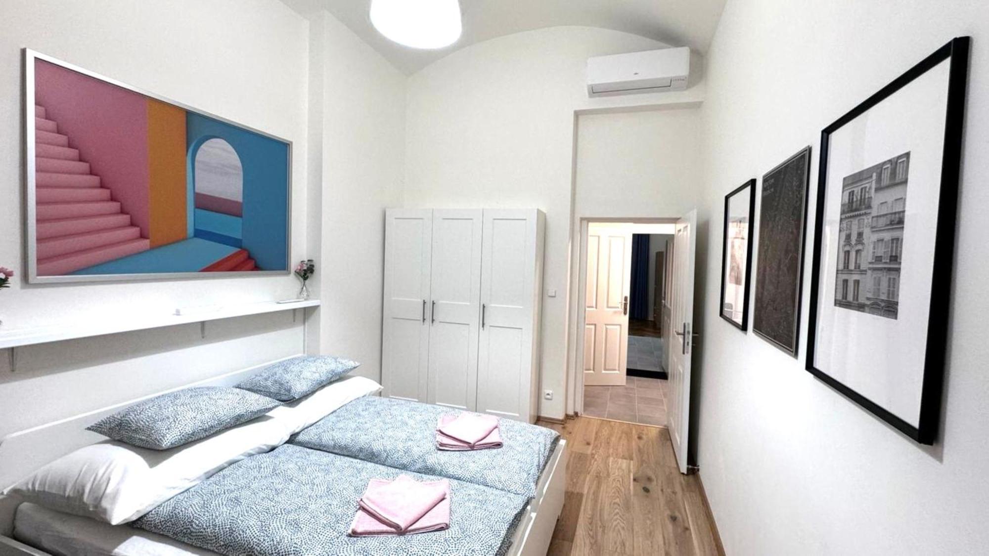 Side Street Apartments ปราก ภายนอก รูปภาพ