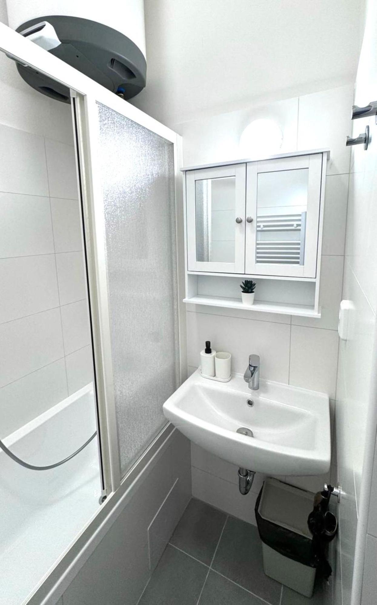 Side Street Apartments ปราก ภายนอก รูปภาพ