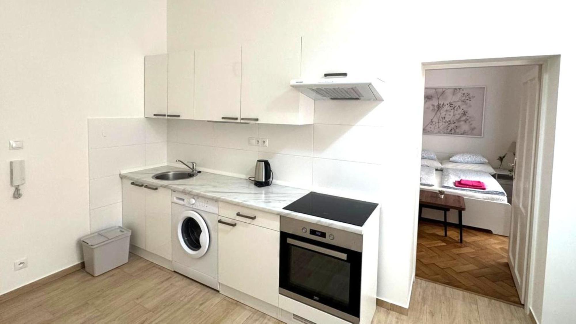 Side Street Apartments ปราก ภายนอก รูปภาพ