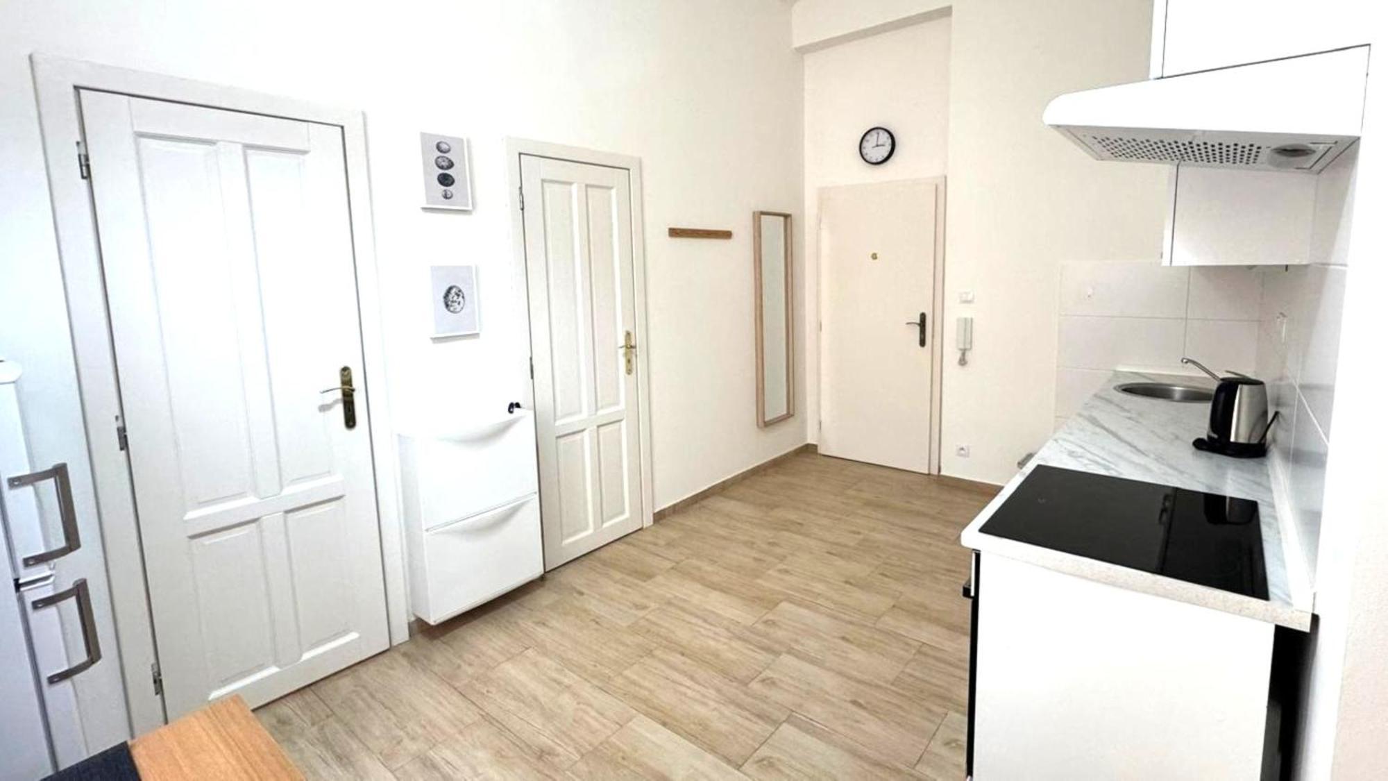 Side Street Apartments ปราก ภายนอก รูปภาพ